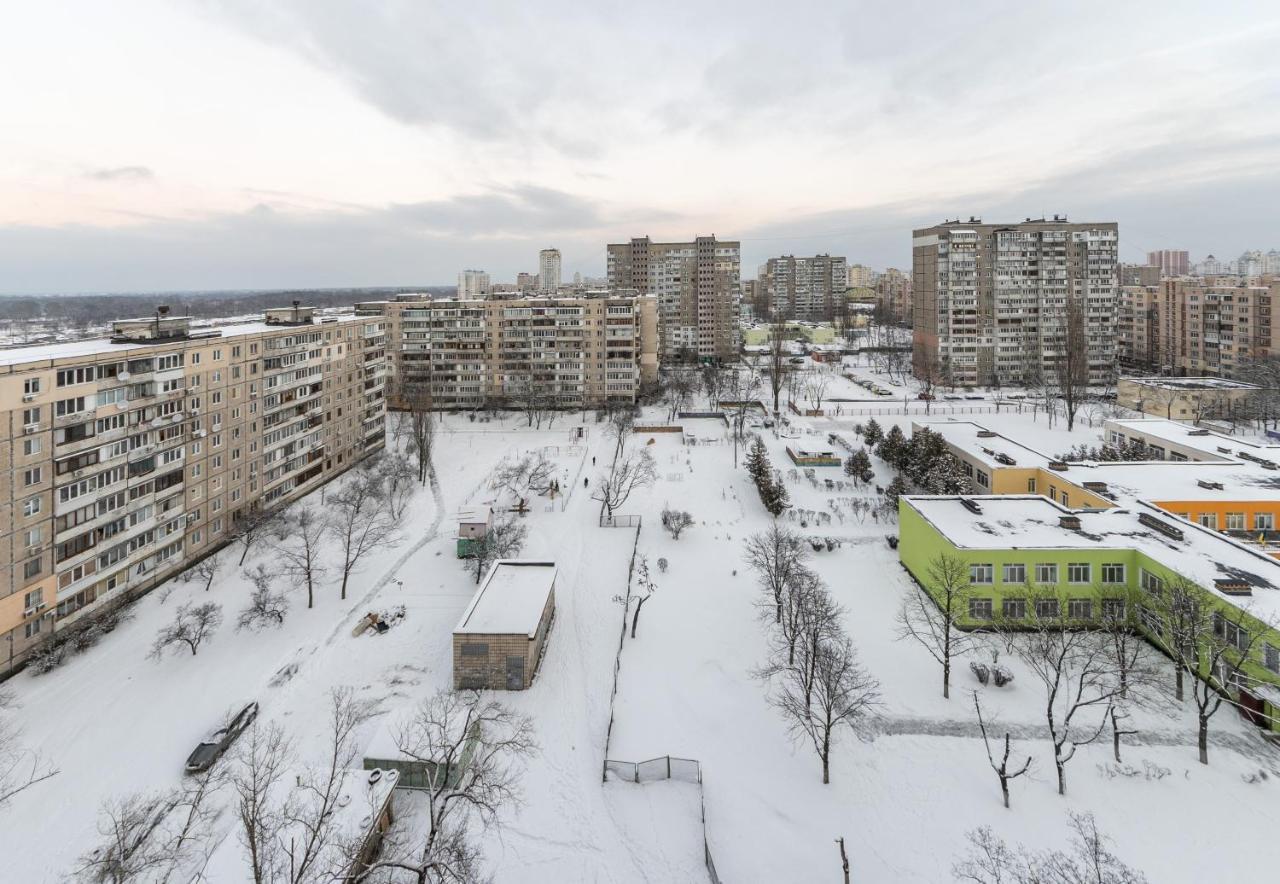 Уютная Квартира Для Семьи На Оболони Apartment Kyiv Exterior photo